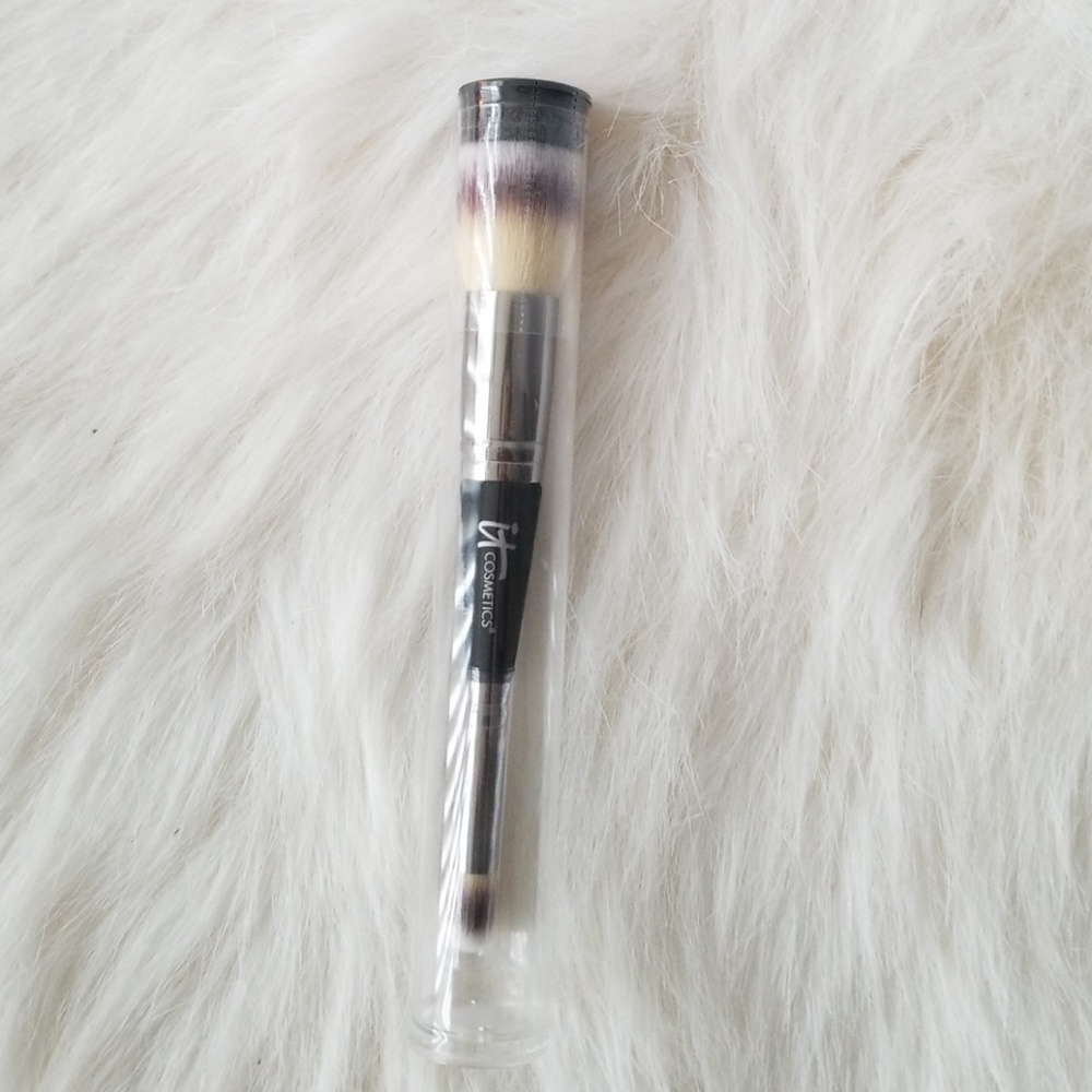 It Cosmetics No. 7 Heavenly Luxe Brush